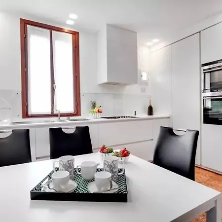 Ca' Giorgia With Balcony Apartment Venice