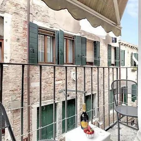 Ca' Giorgia With Balcony Apartment *